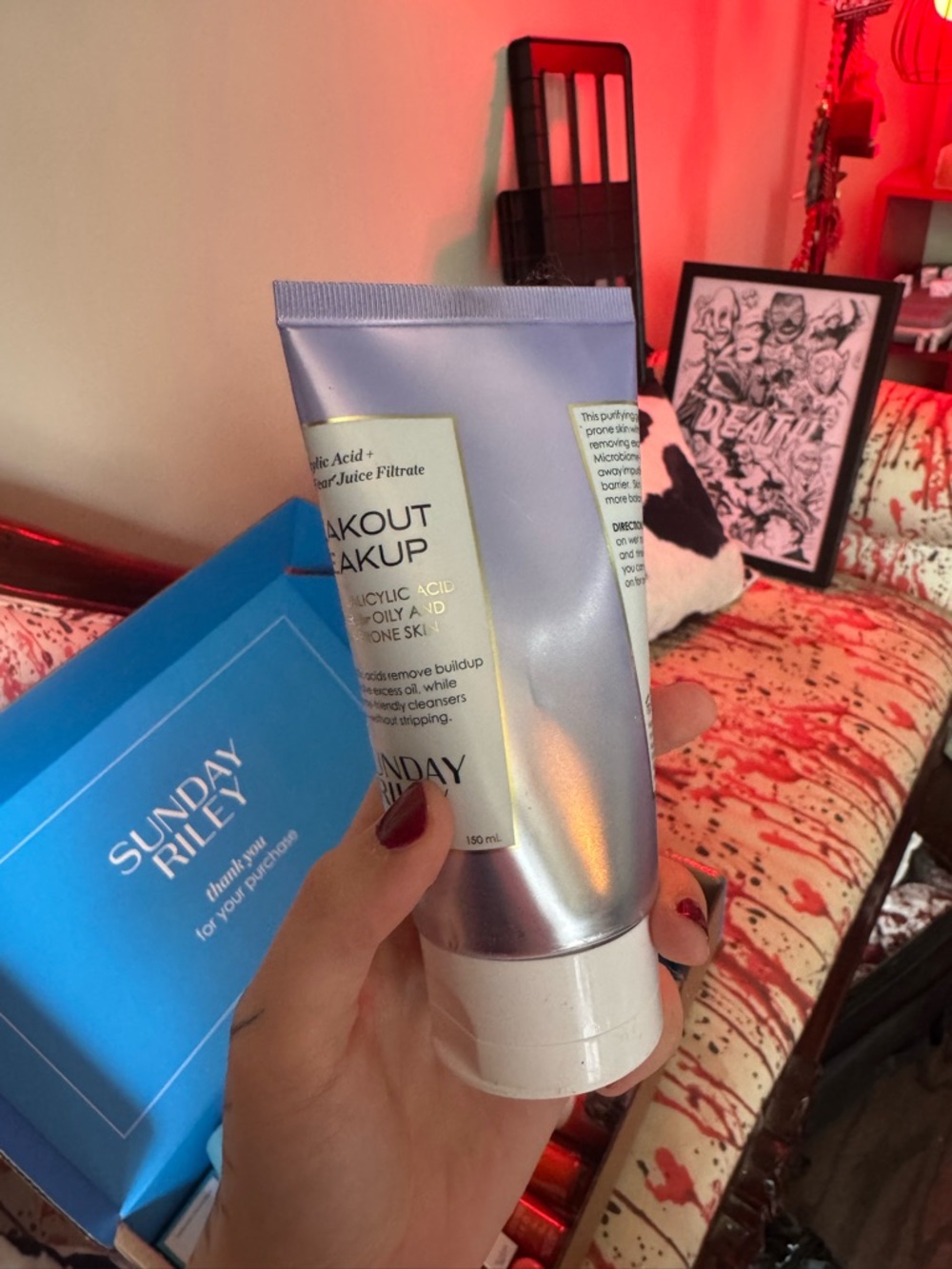 Sunday Riley Silver Tube Breakout Breakup Facial Scrub